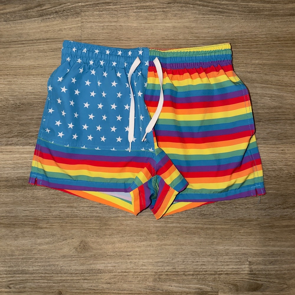 Chubbies Rainbow American Flag Swim Trunks 4" Inseam‎ Men's Small